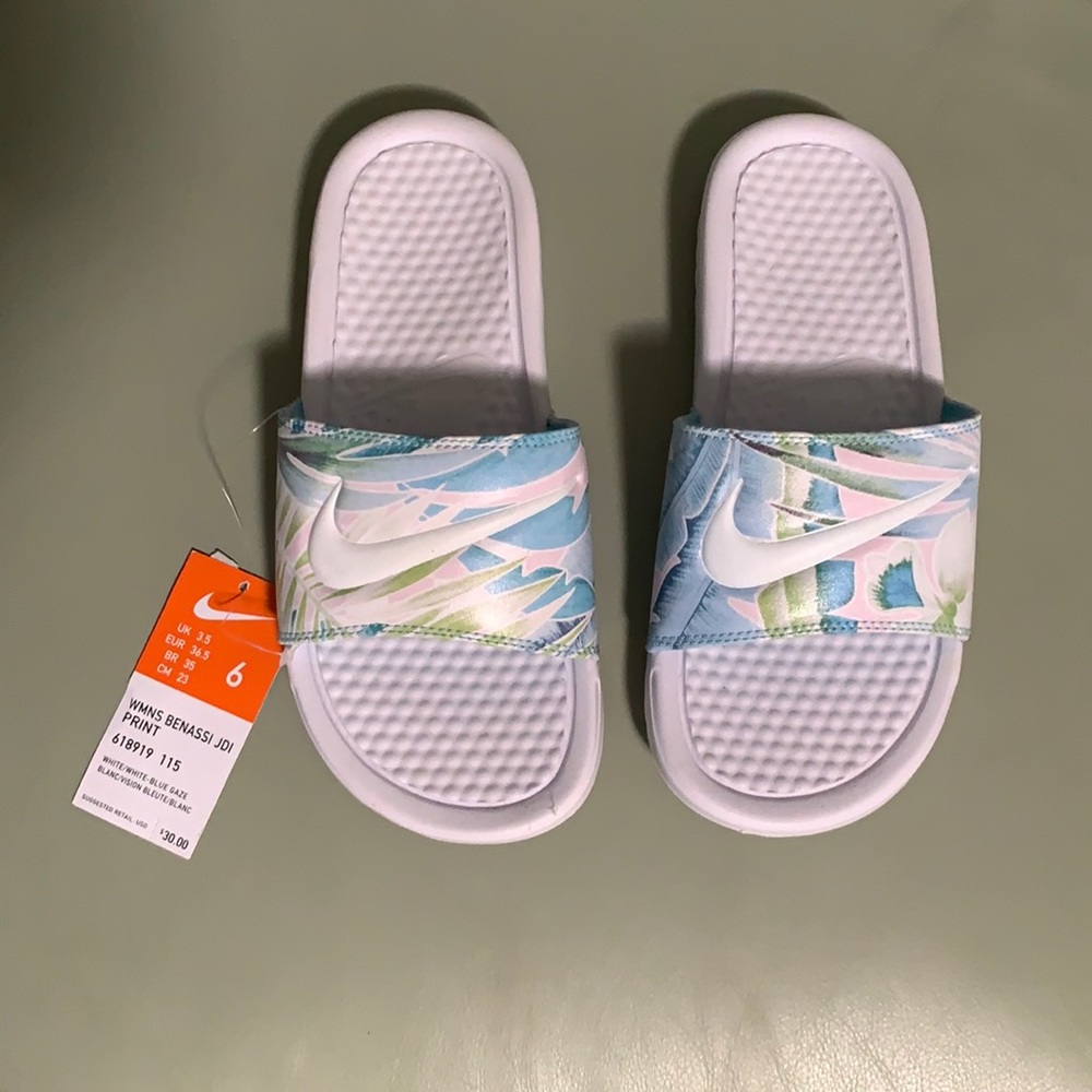 Nike slides